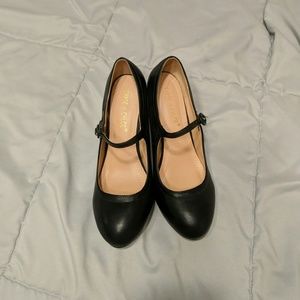 Vintage Style Pumps